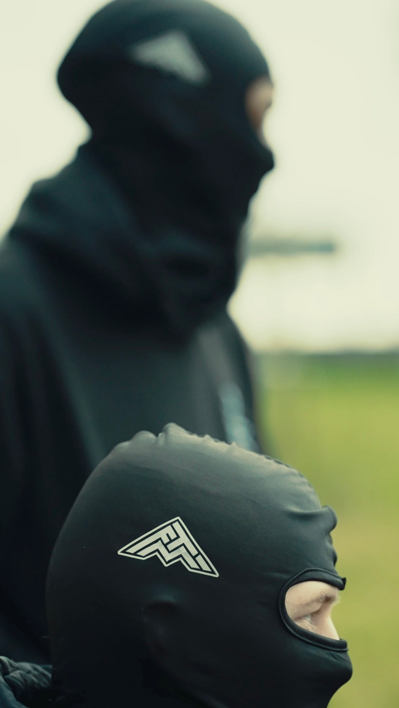 REFLECTIVE BALLY - BLACK